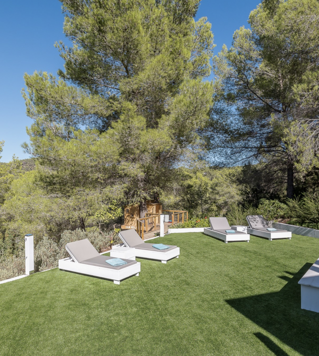 Resa Estates Ivy Cala Tarida Ibiza  luxe woning villa for rent te huur house gras .png